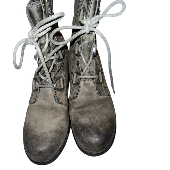 Sorel Women’s Dark Gray Boots - Picture 4 of 6
